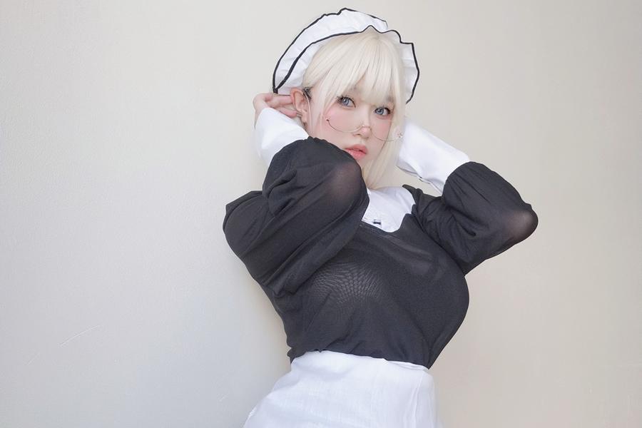 伊人女ZK圣诞特辑算是禁忌摄影吗？乘凉的姐姐最耐看！