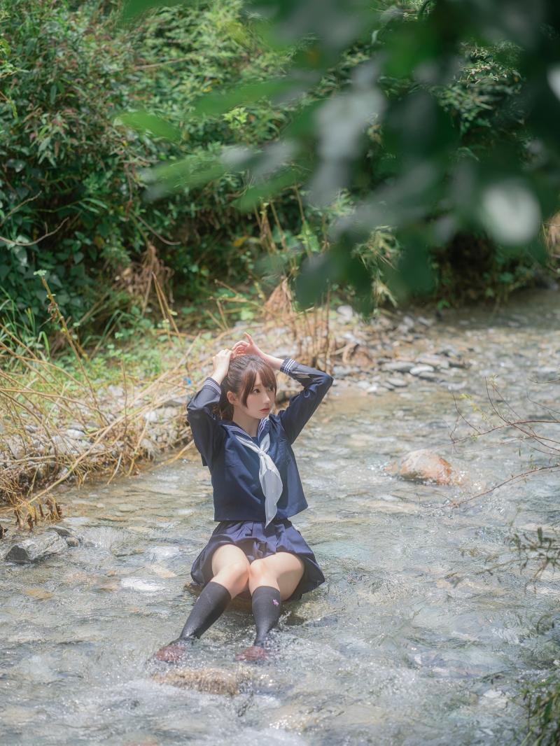 NAGISA魔物喵作品川で水遊び【110P-313MB】