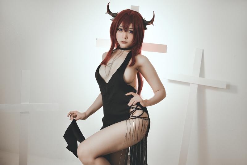 三刀刀miido作品明日方舟 史尔特尔【20P-126MB】