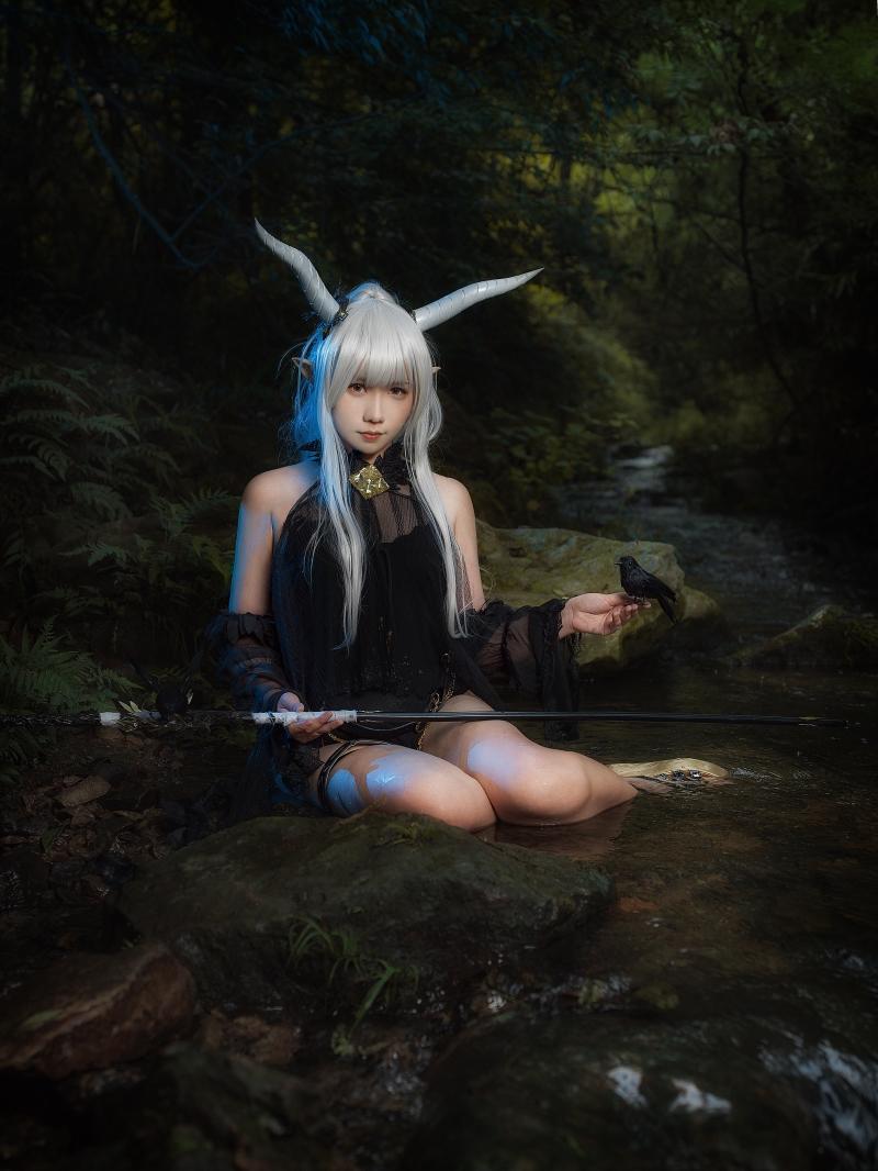 麻花酱作品明日方舟 闪灵泳装【20P-254MB】