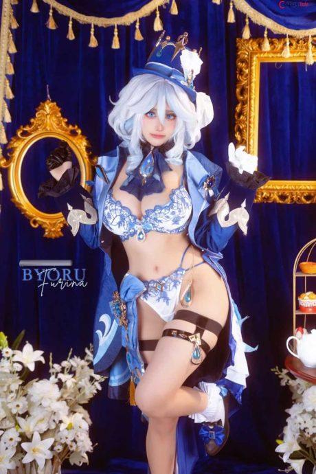 Byoru芙宁娜COS：完美演绎枫丹水国女神的神韵之美