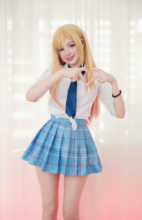 Hidori Rose喜多川海梦COS：演绎更衣人偶的性感与甜美