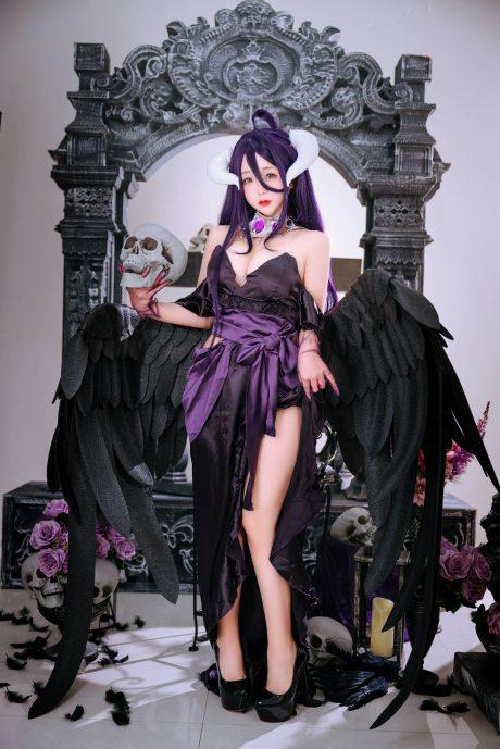 Overlord日奈娇COS：展现雅儿贝德的极致妖艳与魅力
