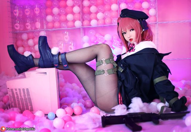 Potato Godzilla少女前线COS：演绎MP7的性感与冷酷魅力