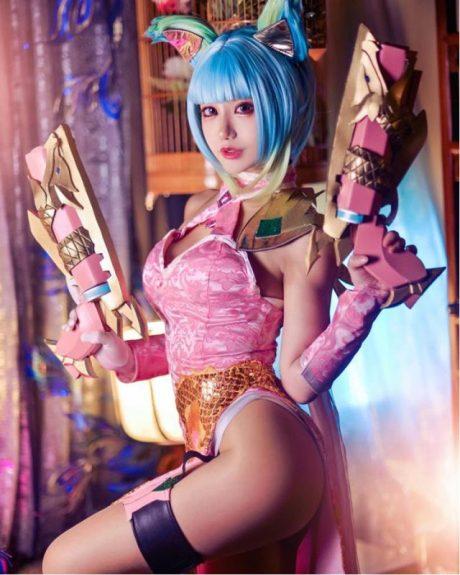 传说对决红莲绽放：煙_HedY维奥莱特cos旗袍美艳引爆全场