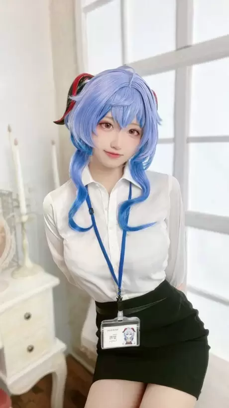 千阳快起床甘雨COS：颠覆可爱，绝美让人心动不已！