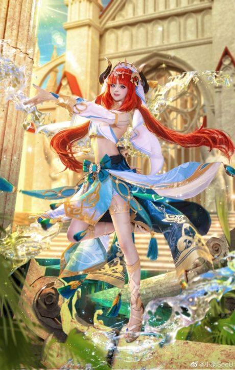 小柔SeeU原神COS：演绎祖拜尔剧场妮露的性感与优雅