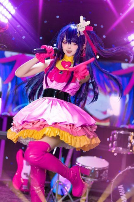 小柔SeeU星野爱COS：我推的孩子爱酱偶像魅力完美再现