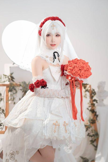 崩坏学园面饼仙儿COS：完美演绎婚纱版德丽莎的甜美与英勇