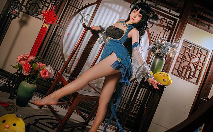 日奈娇/椎名莜大潮旗袍cos造型，为你呈上《碧蓝航线》新春福利！