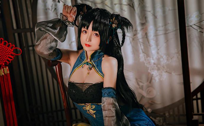 日奈娇/椎名莜大潮旗袍cos造型，为你呈上《碧蓝航线》新春福利！