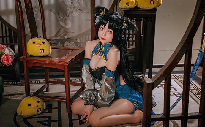 日奈娇/椎名莜大潮旗袍cos造型，为你呈上《碧蓝航线》新春福利！