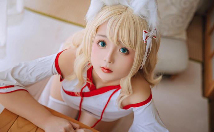 日奈娇/椎名莜小狐狸巫女cos搞怪创意大爆发，甜美程度再次飙升