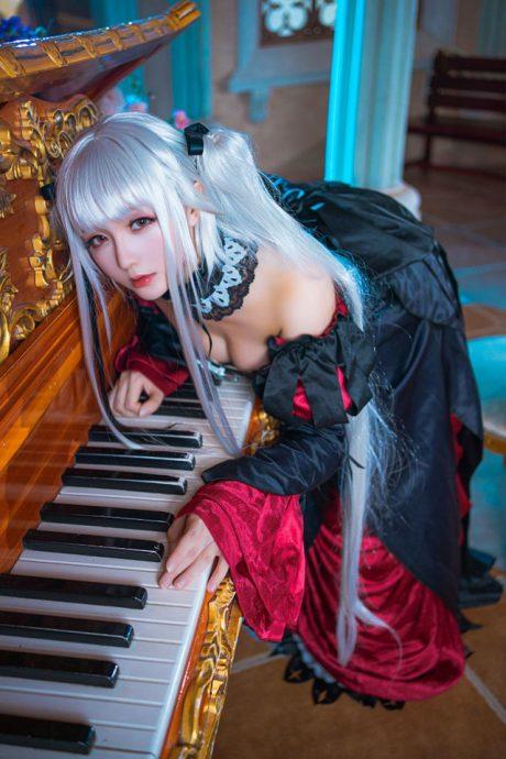 星之迟迟篝之雾枝COS：再现吸血鬼女王的优雅与性感