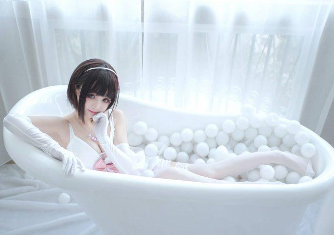 桜井宁宁加藤惠COS：再现温柔与性感的“路人女主”