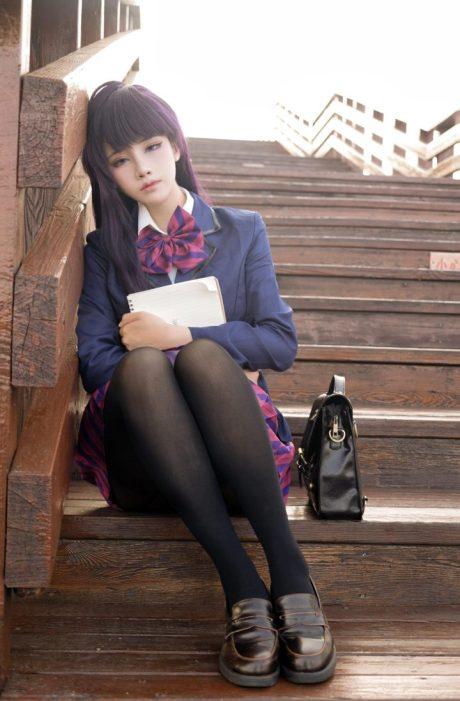 桜桃喵古见硝子COS：完美再现沉默美眉的魔法魅力