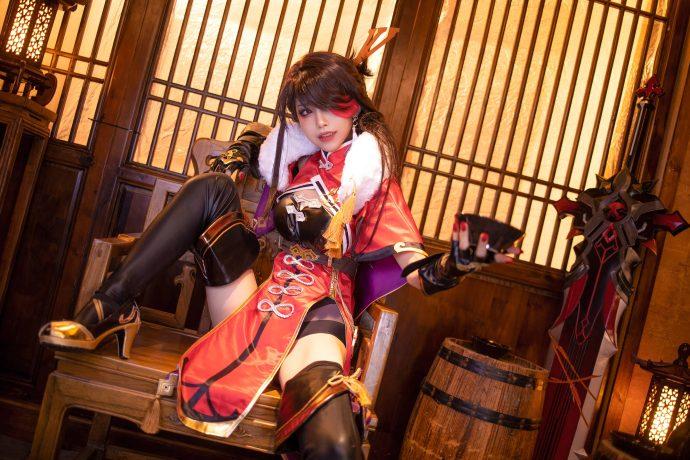 水淼aqua北斗COS：完美呈现原神无冕龙王的魅力与霸气