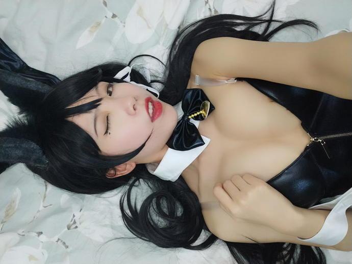 水淼aqua爱宕犬兔女郎cos图片，可爱到差点不敢露脸