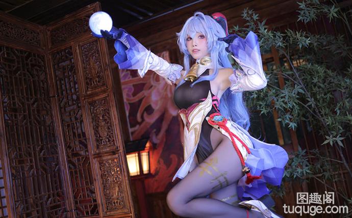 水淼aqua甘雨全部原神cos图集：牛奶与脚奇妙融合！