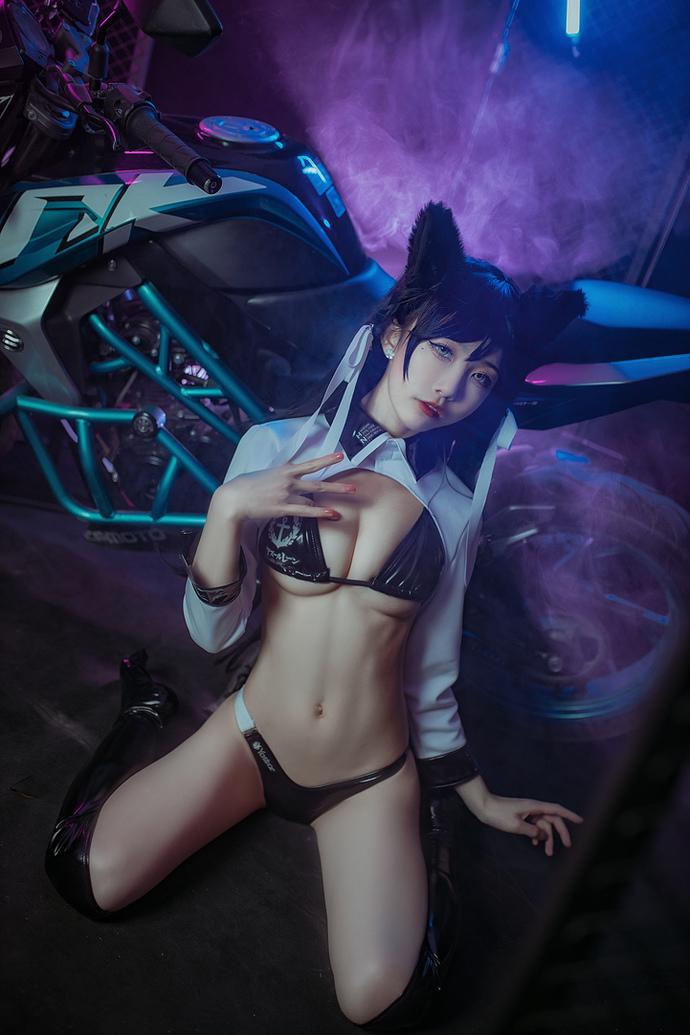 水淼aqua碧蓝航线爱宕犬COS图片包，重燃你的机车热情