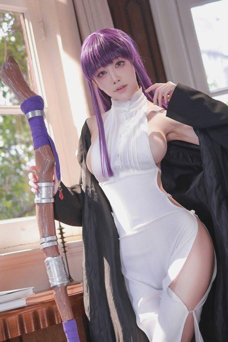 水淼aqua芙莉莲COS：演绎冷艳魔法使菲伦的柔情力量