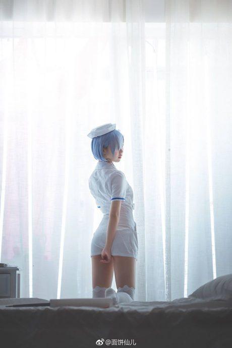 甜蜜治愈：面饼仙儿cos雷姆，白衣天使让宅男们欲罢不能