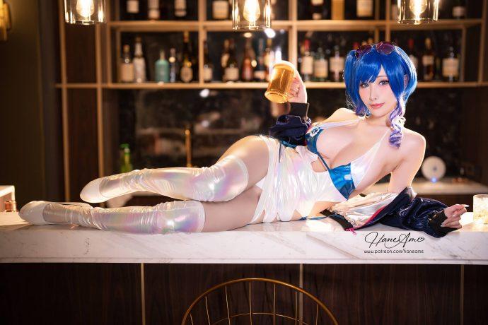 雨波_HaneAme圣路易斯COS：展现轻巡舰娘的性感与俏皮