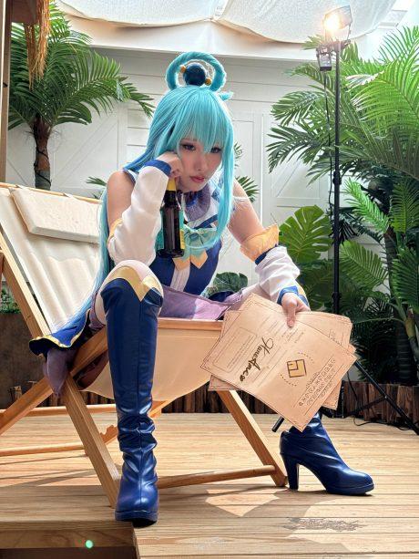 雨波_HaneAme阿克娅COS：性感与蠢萌的废物女神降临