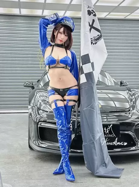 雨波HaneAme巴尔的摩COS：演绎赛车女郎的独特魅力