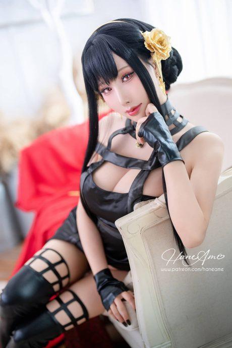 雨波HaneAme约尔福杰COS：完美演绎荆棘公主的致命诱惑