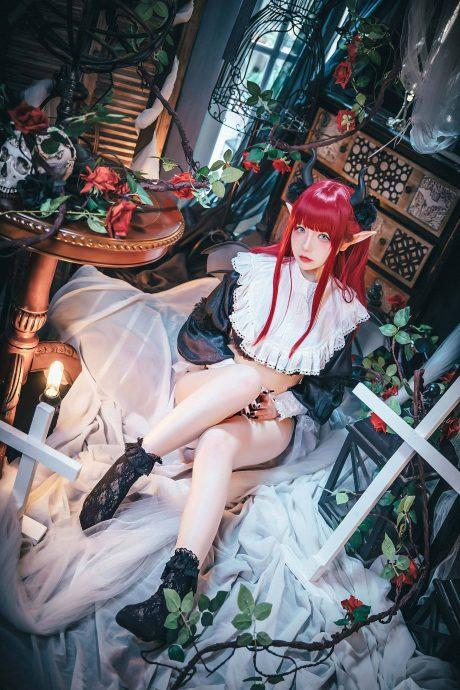 雪晴Astra喜多川海梦COS：演绎利兹魅魔的性感与可爱