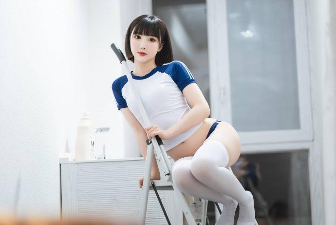 面饼仙儿体操服COS：完美诠释魅力四射的青春与性感