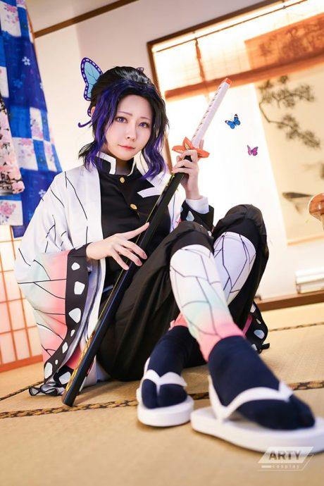 鬼灭之刃蝴蝶忍COS：Arty亚缇化身绝美“虫柱”让人心醉神迷