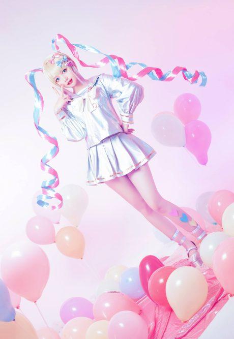 黑猫猫超天酱COS：完美再现主播女孩的甜美与可爱