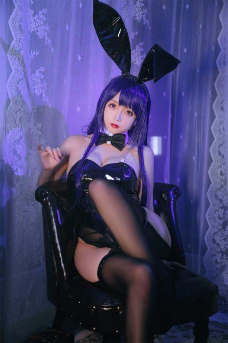 日奈娇喜多川海梦COS：展现从二次元到三次元的兔女郎魅力