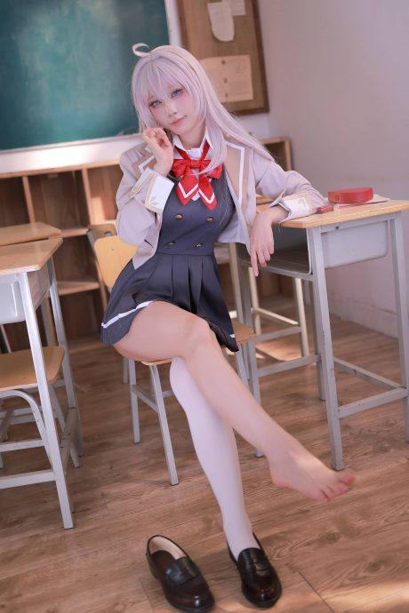 水淼aqua艾莉莎COS：完美诠释邻座艾莉同学的轻语诱惑