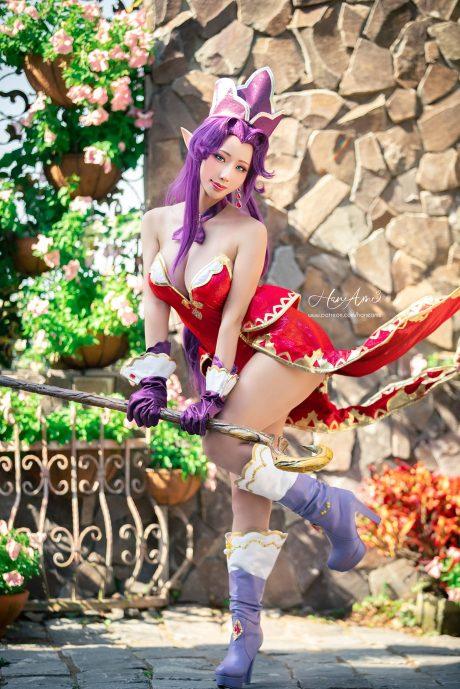 雨波_HaneAme安洁拉COS：演绎魔法少女的高傲与性感魅力