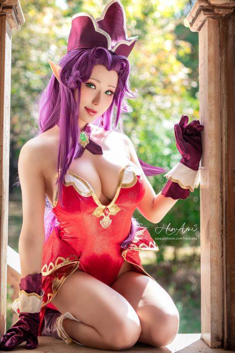 雨波_HaneAme安洁拉COS：演绎魔法少女的高傲与性感魅力