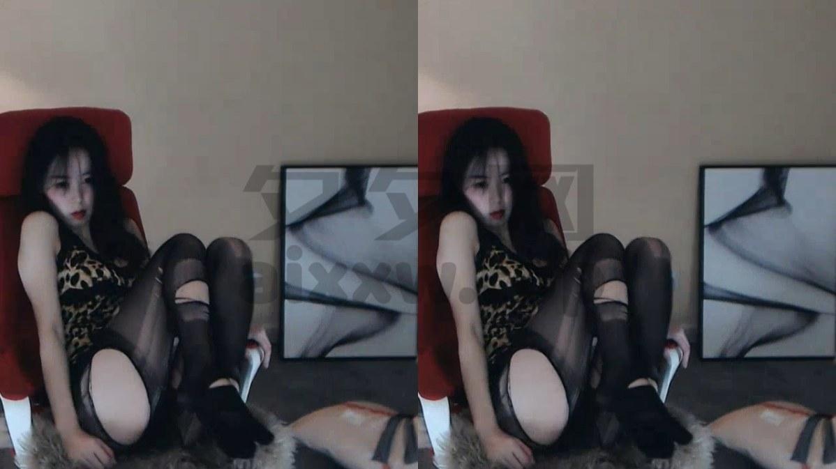 斗鱼主播素柠i（酱紫ava）房管群跳舞视频合集[58V/3.19G]