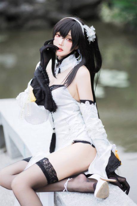 碧蓝航线瓜希酱COS：展现旗袍镇海谋略型御姐的沉稳魅力