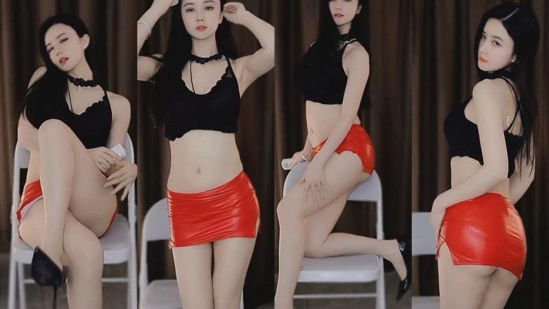 网易CC直播人气尤物芝士宝宝土豪定制跳舞4分11