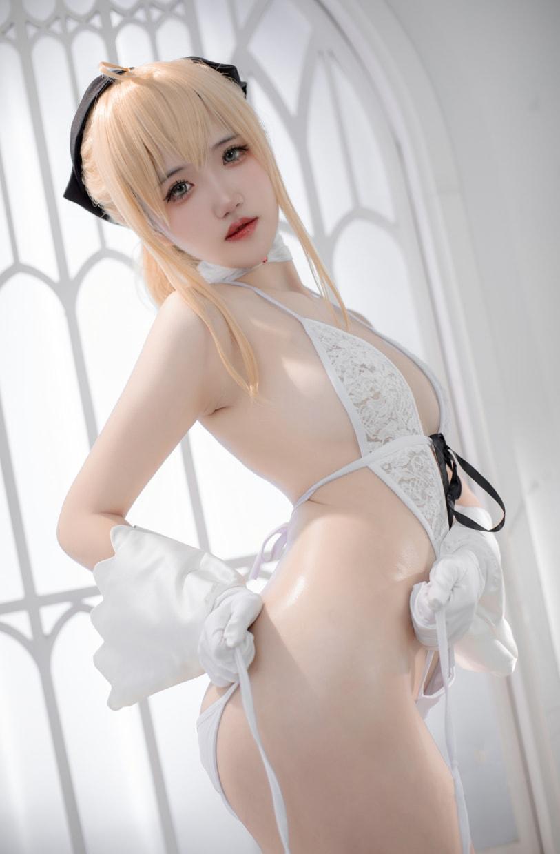 阿薰kaOri – FGO 白Saber