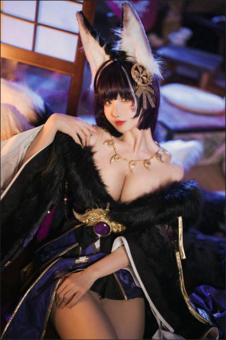 黑金战袍下的温柔杀意：rioko凉凉子cos绝美樱花狐姬武藏