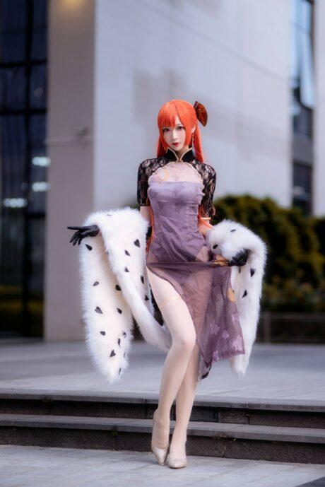 小南宫旗袍君主COS：演绎碧蓝航线皇家战舰的优雅与力量