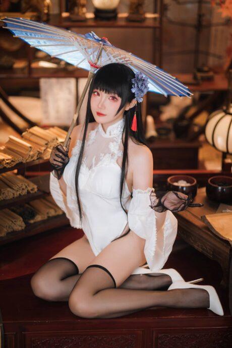 碧蓝航线·瓜希酱COS：完美重现逸仙的性感与古典之美