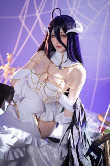 雅儿贝德降临NICONICO2025：星之迟迟COS演绎魔王之魅