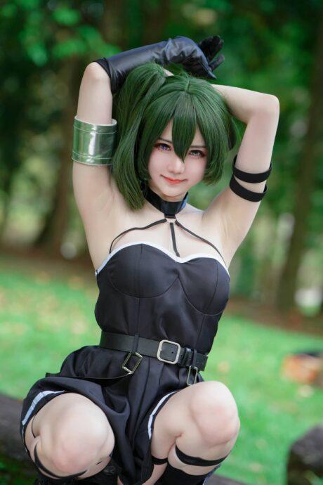 冷艳与魅惑并存：Sally Dorasnow葬送的芙莉莲尤贝尔COS