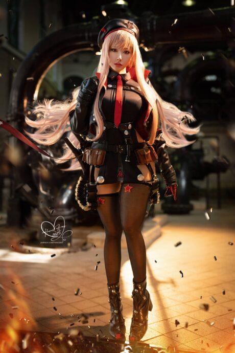 冷酷与性感并存：胜利女神雨波HaneAme拉毗COS震撼登场