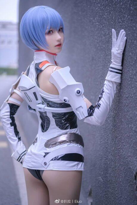 小南宫cos新世纪福音战士·绫波丽，冰山美人的完美降临！