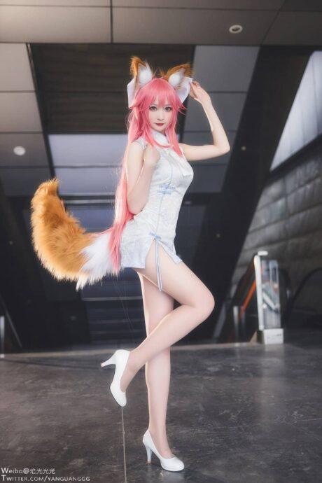 狐媚无敌惊艳全场：南宫cos旗袍玉藻前狐魅之美扑面而来